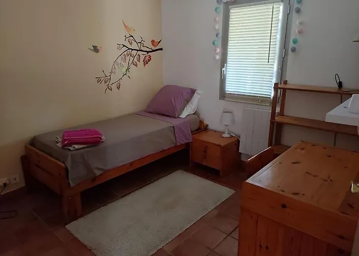 Cosy Rez-De-Jardin De Villa